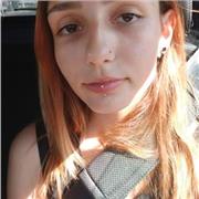 Profesora de Biología apta para cursos desde primaria hasta secundaria.